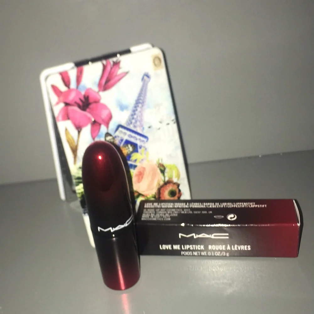 New MAC Love Me Lipstick - E For Effortless Red in Box